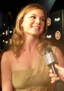 Emily Vancamp Net Worth 2021: Age, Height, Weight, Husband, Kids, Bio-Wiki