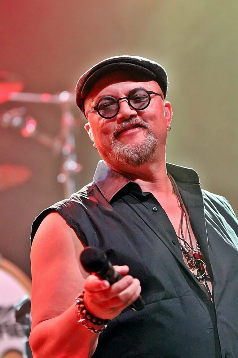Geoff Tate Net Worth 2021: Age, Height, Weight, Wife, Kids, Bio-Wiki — via Wikimedia Commons