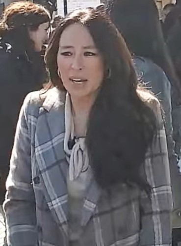 Joanna Gaines Net Worth 2021: Age, Height, Weight, Husband, Kids, Bio-Wiki