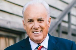 John MacArthur Net Worth 2021: Age, Height, Weight, Wife, Kids, Bio-Wiki