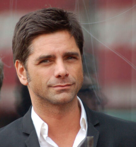 John Stamos Net Worth 2021: Age, Height, Weight, Wife, Kids, Bio-Wiki