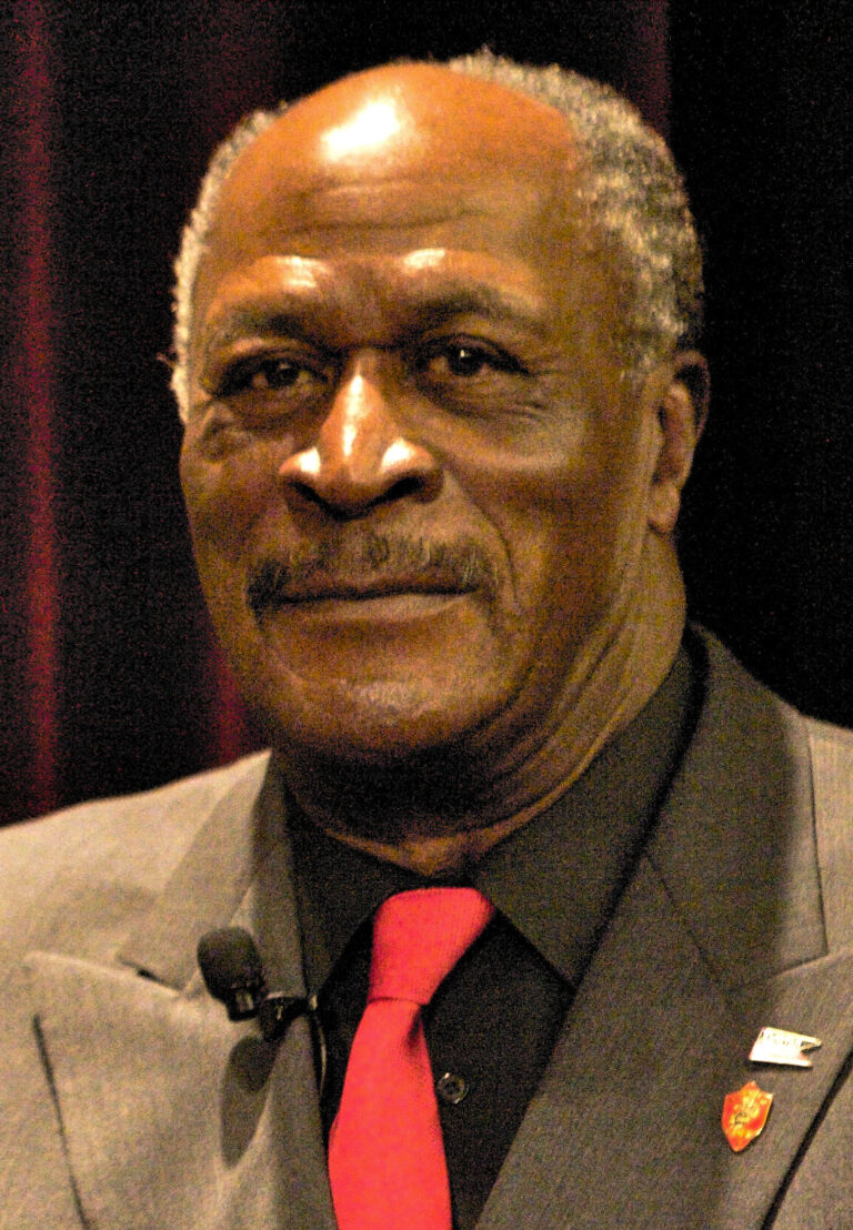 John Amos Net Worth 2021: Age, Height, Weight, Wife, Kids, Bio-Wiki | Wealthy Persons — via Wikimedia Commons