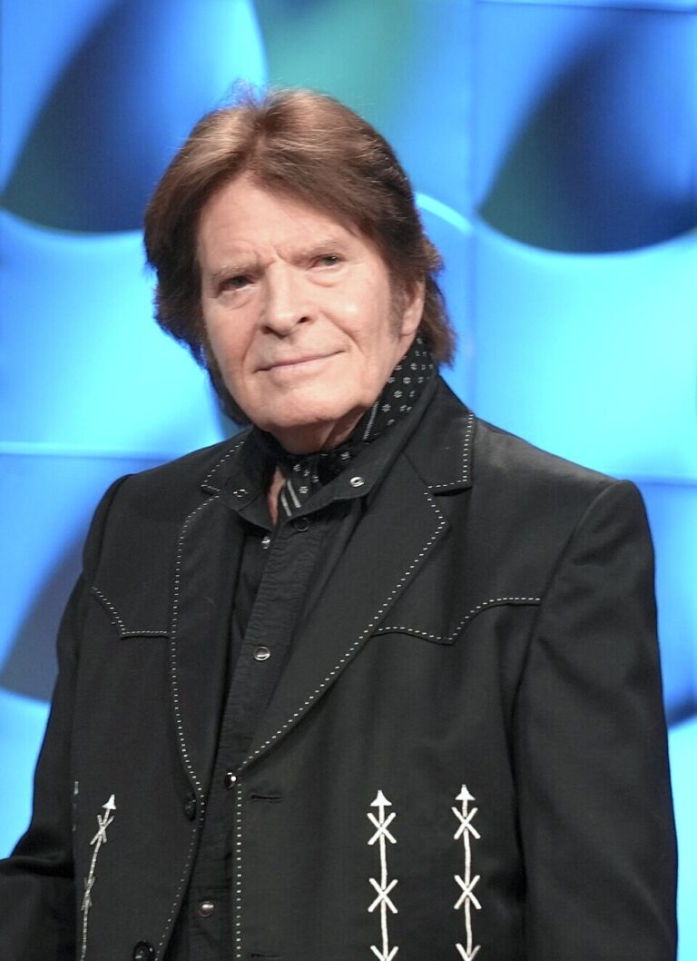 John Fogerty Net Worth 2021: Age, Height, Weight, Wife, Kids, Bio-Wiki | Wealthy Persons — via Wikimedia Commons