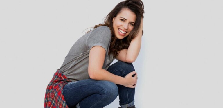 Laura Bailey Net Worth 2021: Age, Height, Weight, Husband, Kids, Bio-Wiki