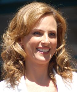 Marlee Matlin Net Worth 2021: Age, Height, Weight, Husband, Kids, Bio-Wiki