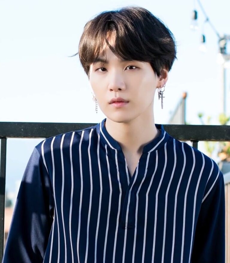 Suga Net Worth 2021: Age, Height, Weight, Girlfriend, Dating, Bio-Wiki — via Wikimedia Commons