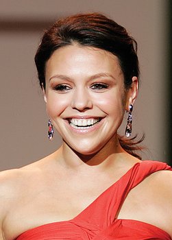 Rachael Ray Net Worth 2021: Age, Height, Weight, Husband, Kids, Bio-Wiki — via Wikimedia Commons