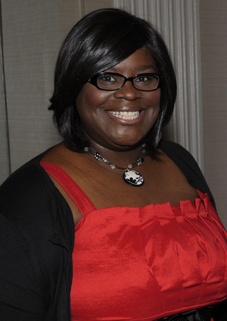 Retta Net Worth 2021: Age, Height, Weight, Boyfriend, Dating, Kids, Bio-Wiki