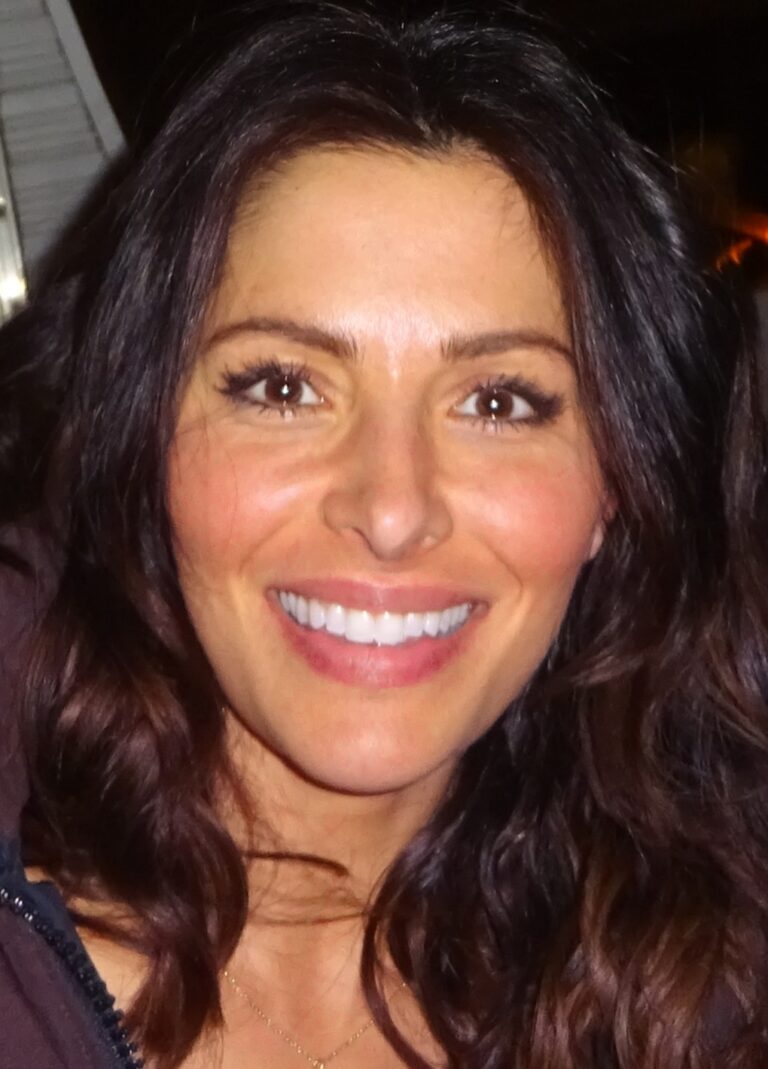 Sarah Shahi Net Worth 2021: Age, Height, Weight, Husband, Kids, Bio-Wiki — via Wikimedia Commons