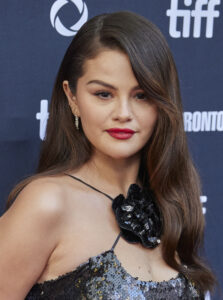 Selena Gomez Net Worth 2021: Age, Height, Weight, Boyfriend, Dating, Bio-Wiki