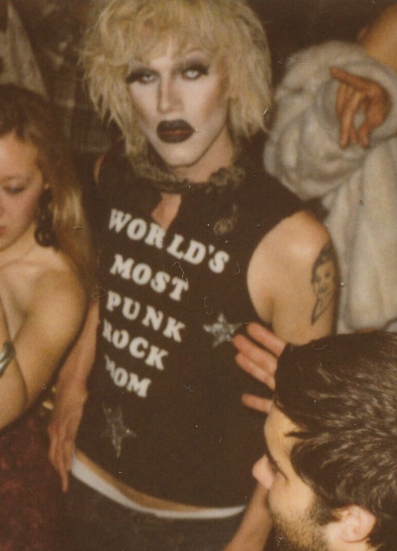 Sharon Needles Net Worth 2021: Age, Height, Weight, Boyfriend, Dating, Kids, Bio-Wiki