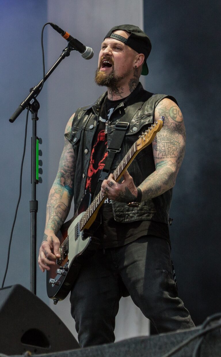 Benji Madden Net Worth 2021: Age, Height, Weight, Wife, Kids, Bio-Wiki | Wealthy Persons — via Wikimedia Commons