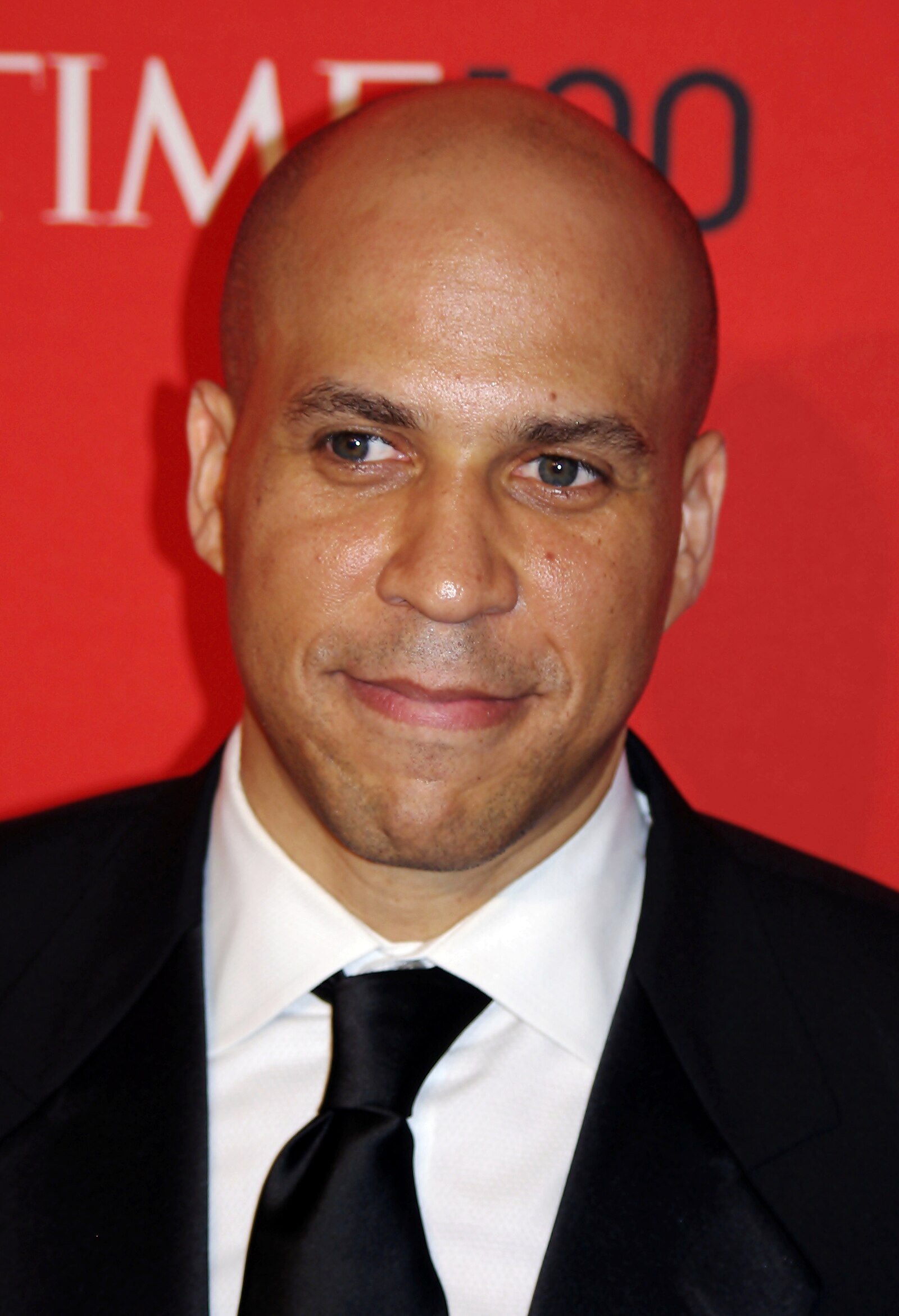 Cory Booker Net Worth 2021: Age, Height, Weight, Girlfriend, Dating, Bio-Wiki