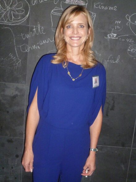 Courtney Thorne-Smith Net Worth 2021: Age, Height, Weight, Husband, Kids, Bio-Wiki