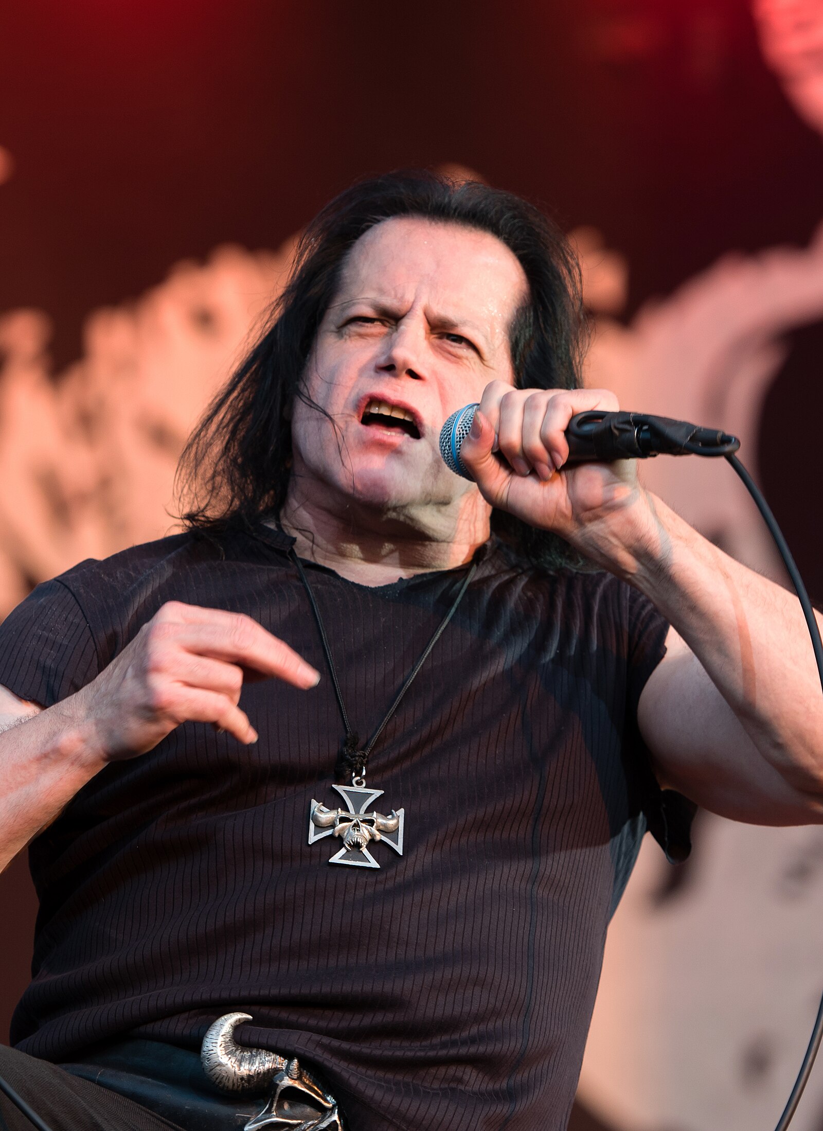 Glenn Danzig Net Worth 2021: Age, Height, Weight, Girlfriend, Dating, Bio-Wiki