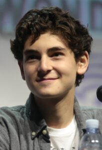 David Mazouz Net Worth 2021: Age, Height, Weight, Girlfriend, Dating, Bio-Wiki
