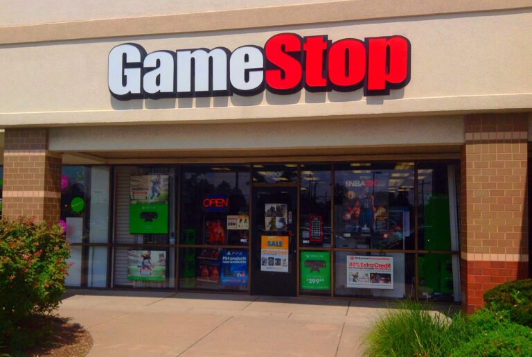 GameStop Net Worth 2021 | Wealthy Persons — via Wikimedia Commons