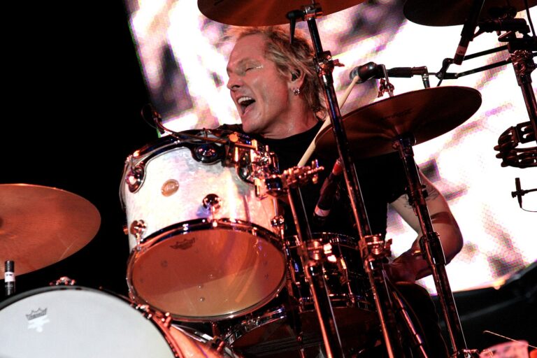 Matt Sorum Net Worth 2021: Age, Height, Weight, Wife, Kids, Bio-Wiki — via Wikimedia Commons