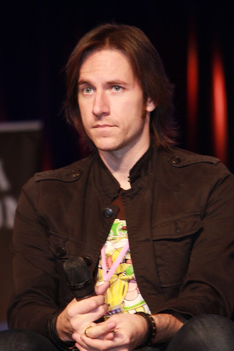 Matthew Mercer Net Worth 2021: Age, Height, Weight, Wife, Kids, Bio-Wiki