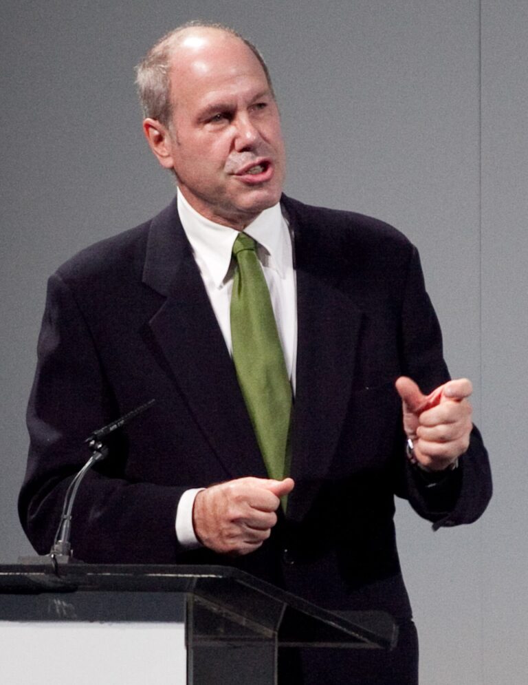 Michael Eisner Net Worth 2021: Age, Height, Weight, Wife, Kids, Bio-Wiki