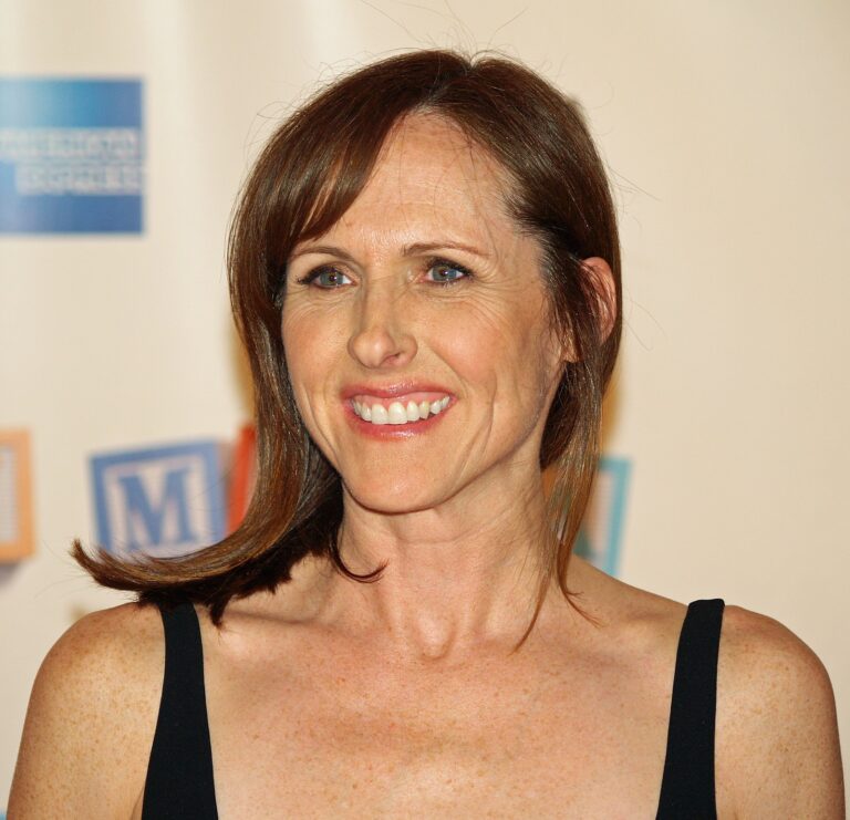 Molly Shannon Net Worth 2021: Age, Height, Weight, Husband, Kids, Bio-Wiki