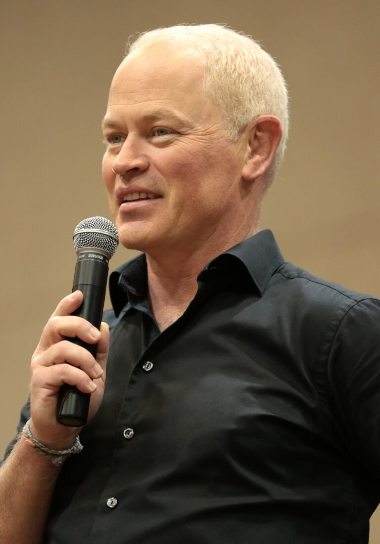 Neal McDonough Net Worth 2021: Age, Height, Weight, Wife, Kids, Bio-Wiki | Wealthy Persons — via Wikimedia Commons
