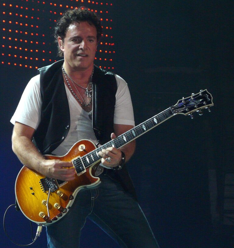 Neal Schon Net Worth 2021: Age, Height, Weight, Wife, Kids, Bio-Wiki