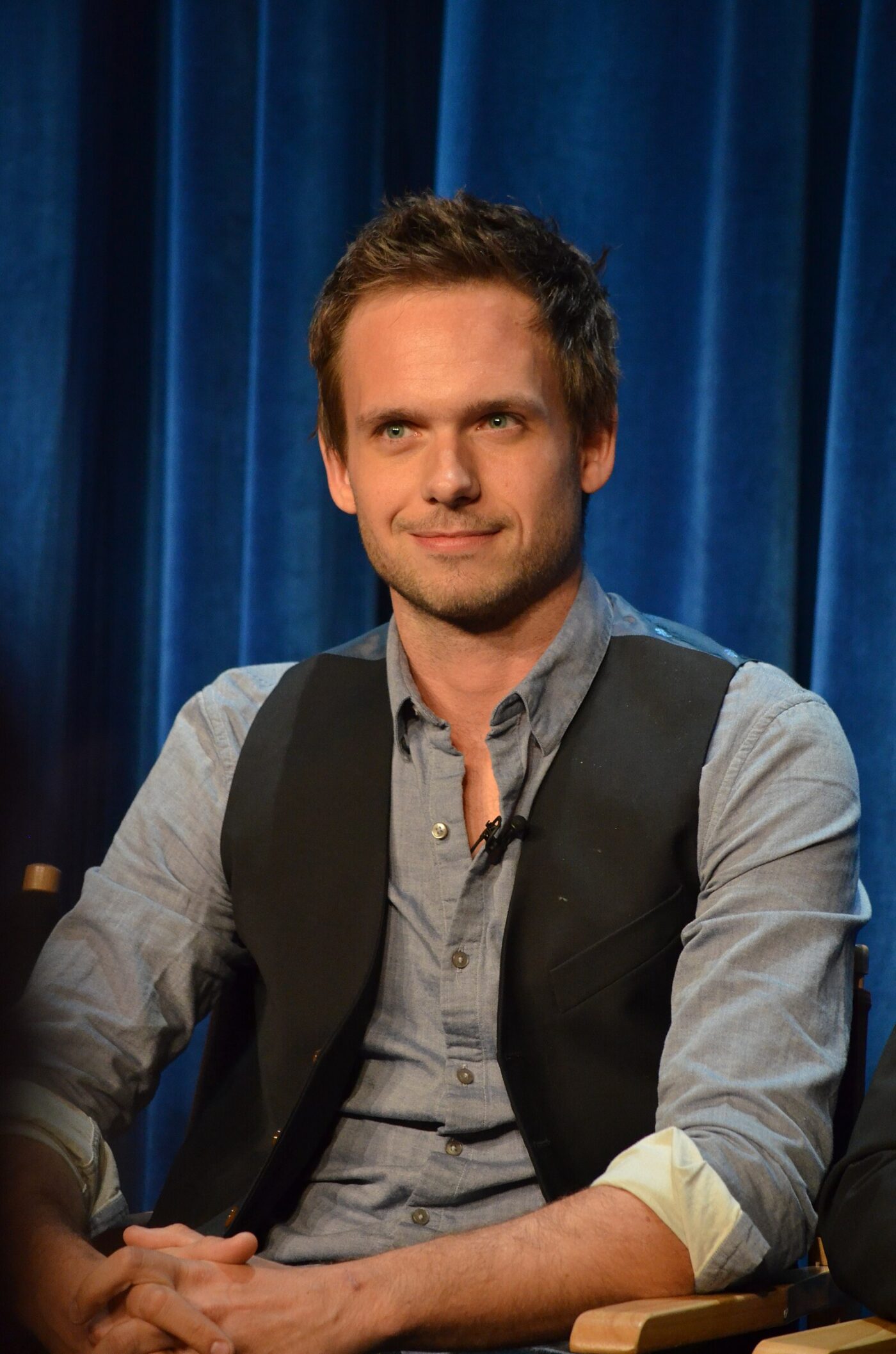 Patrick J. Adams Net Worth 2021: Age, Height, Weight, Wife, Kids, Bio-Wiki