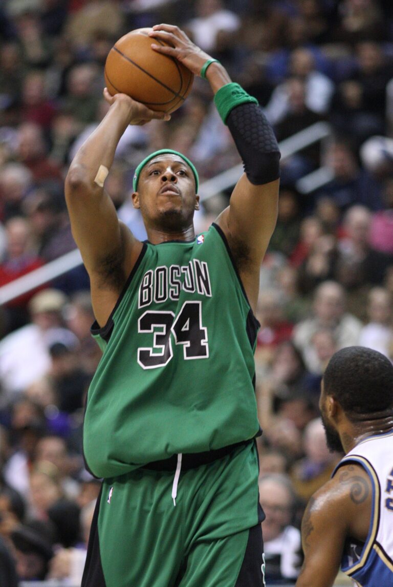Paul Pierce Net Worth 2021: Age, Height, Weight, Wife, Kids, Bio-Wiki | Wealthy Persons — via Wikimedia Commons