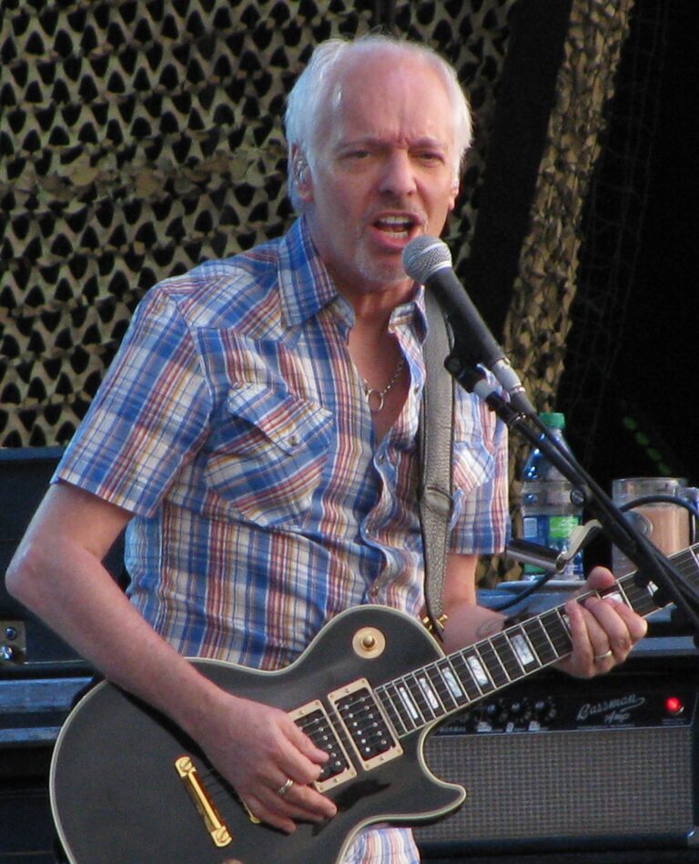 Peter Frampton Net Worth 2021: Age, Height, Weight, Wife, Kids, Bio-Wiki