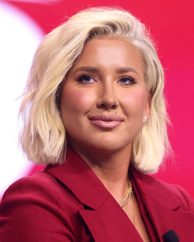 Savannah Chrisley Net Worth 2021: Age, Height, Weight, Boyfriend, Dating, Kids, Bio-Wiki