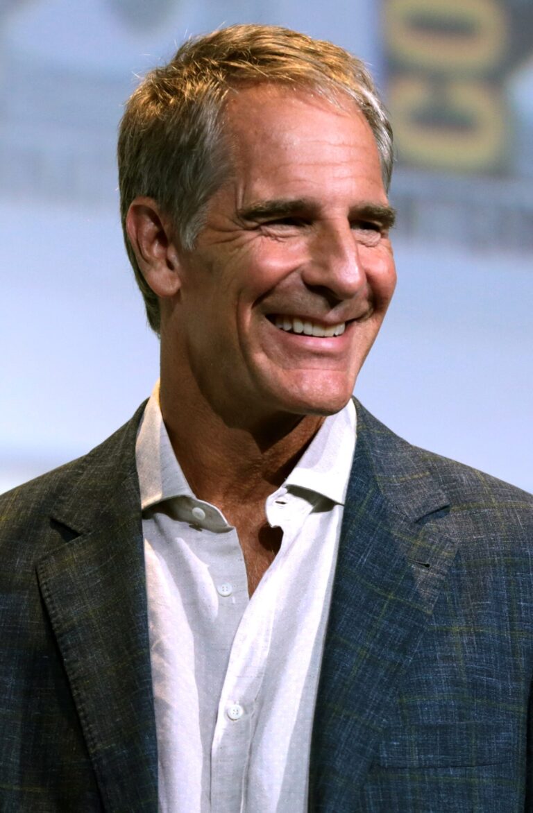 Scott Bakula Net Worth 2021: Age, Height, Weight, Wife, Kids, Bio-Wiki