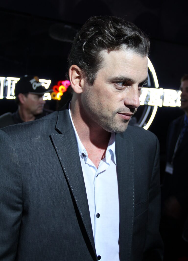 Skeet Ulrich Net Worth 2021: Age, Height, Weight, Wife, Kids, Bio-Wiki