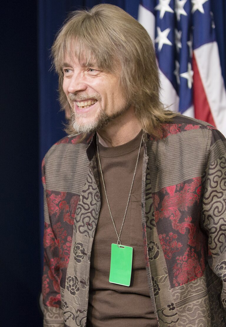 Steve Whitmire Net Worth 2021: Age, Height, Weight, Wife, Kids, Bio-Wiki