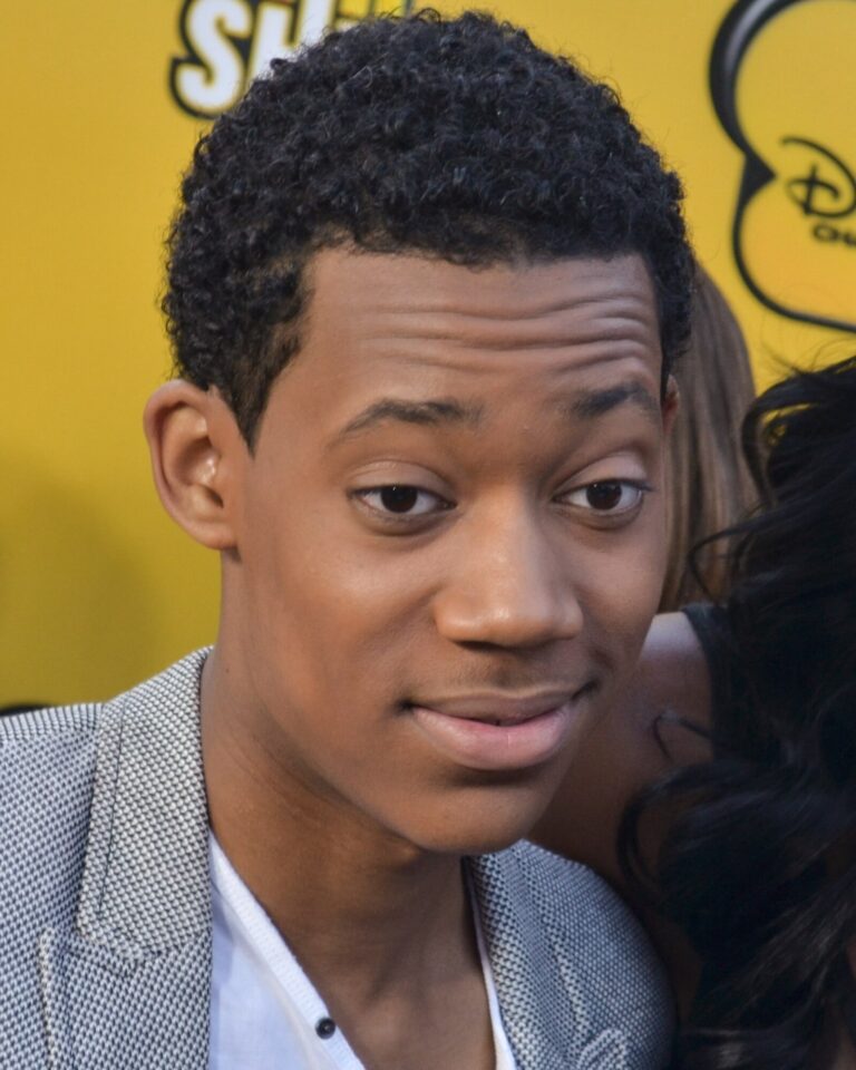 Tyler James Williams Net Worth 2021: Age, Height, Weight, Girlfriend, Dating, Bio-Wiki