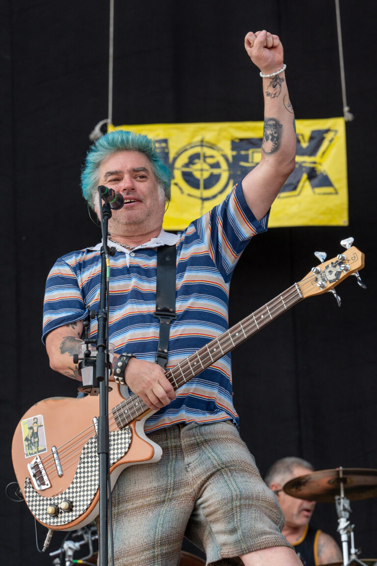 Fat Mike Net Worth 2021: Age, Height, Weight, Wife, Kids, Bio-Wiki — via Wikimedia Commons