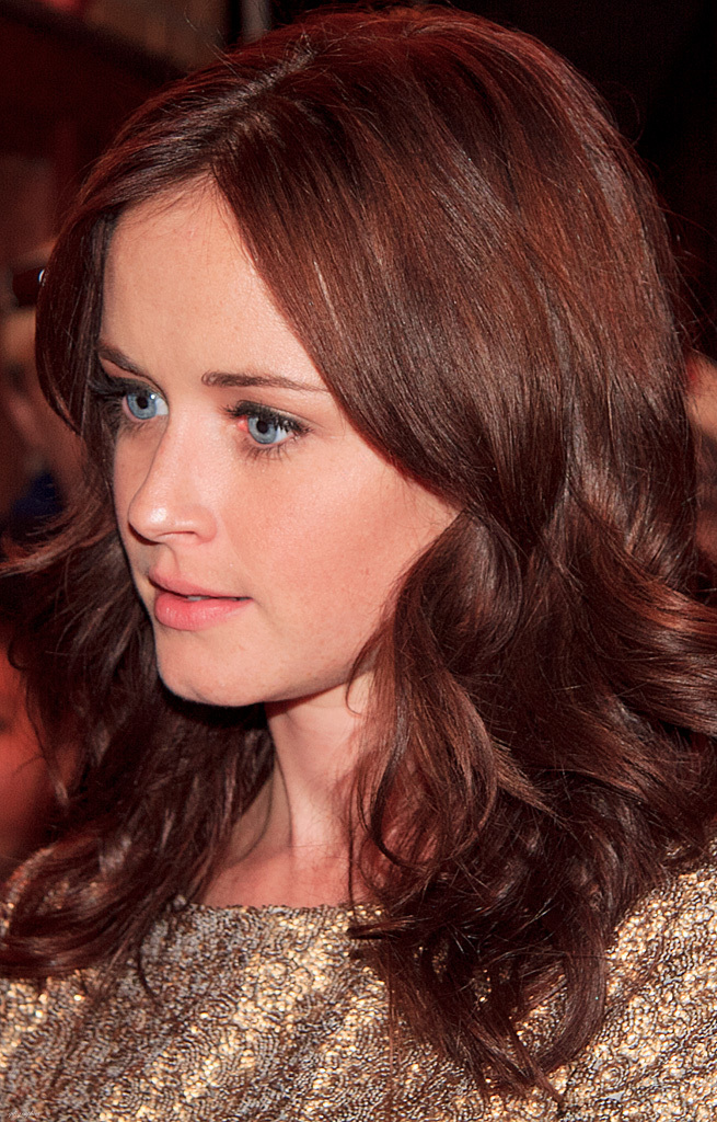 Alexis Bledel Net Worth 2021: Age, Height, Weight, Husband, Kids, Bio-Wiki | Wealthy Persons — via Wikimedia Commons