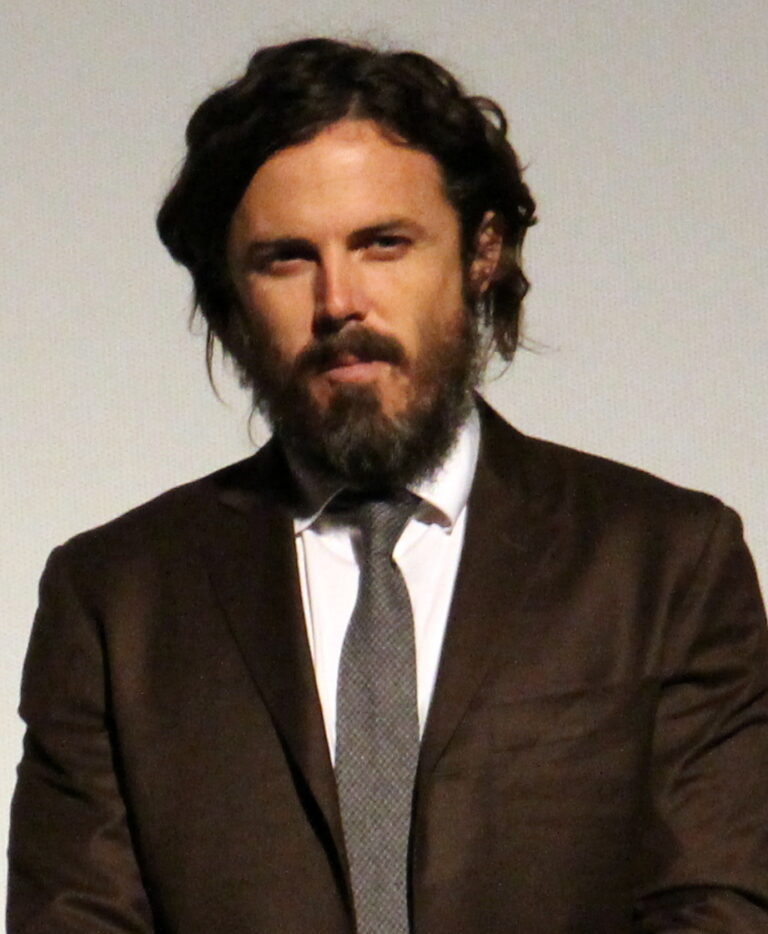 Casey Affleck Net Worth 2021: Age, Height, Weight, Wife, Kids, Bio-Wiki | Wealthy Persons — via Wikimedia Commons