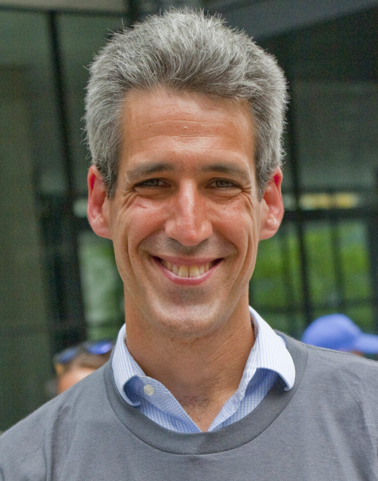 Daniel Biss Net Worth 2021: Age, Height, Weight, Wife, Kids, Bio-Wiki | Wealthy Persons — via Wikimedia Commons