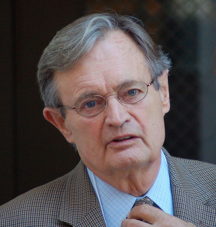 David McCallum Net Worth 2021: Age, Height, Weight, Wife, Kids, Bio-Wiki | Wealthy Persons — via Wikimedia Commons