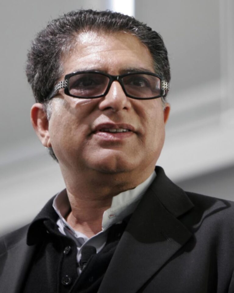 Deepak Chopra Net Worth 2021: Age, Height, Weight, Wife, Kids, Bio-Wiki
