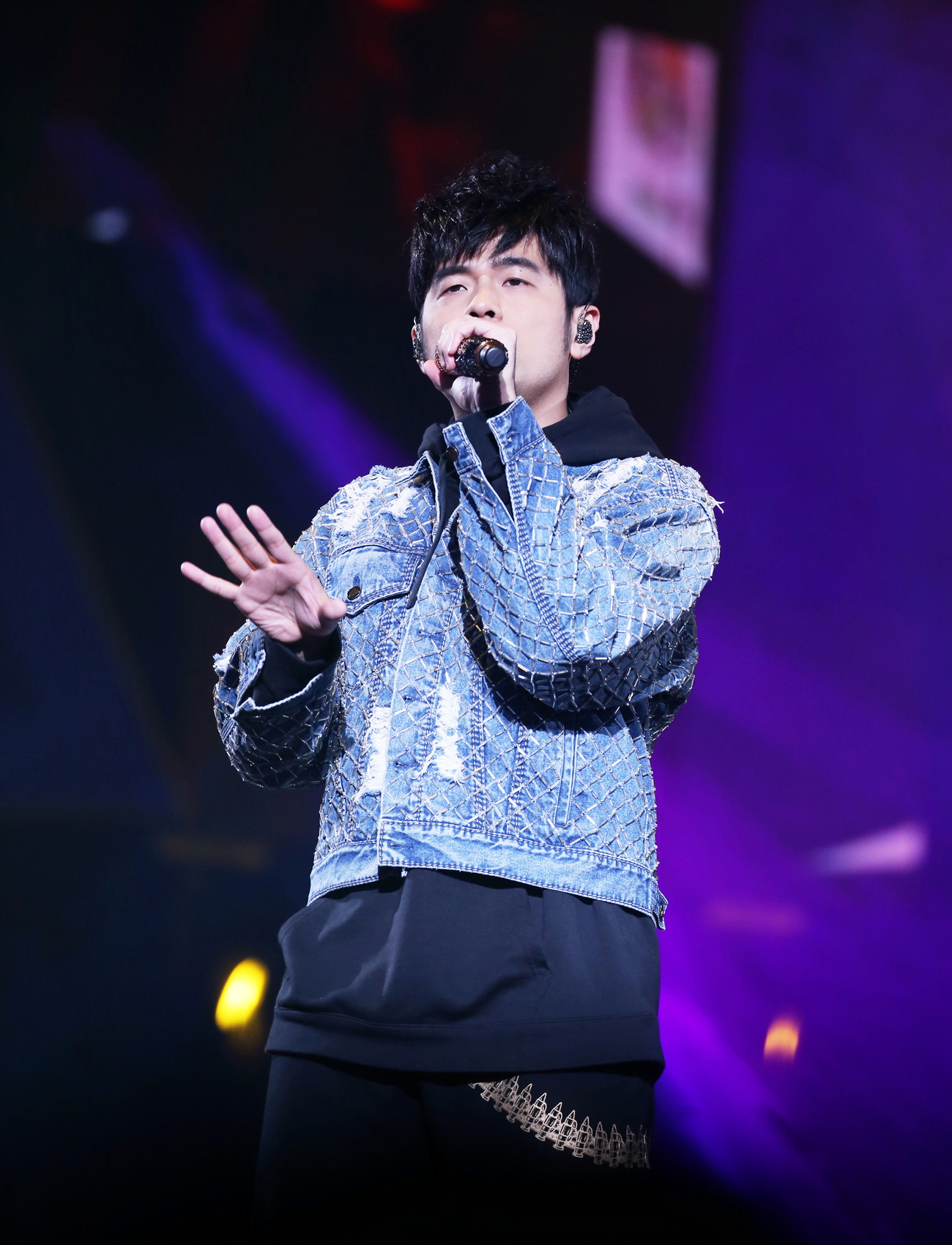 Jay Chou Net Worth 2021: Age, Height, Weight, Wife, Kids, Bio-Wiki