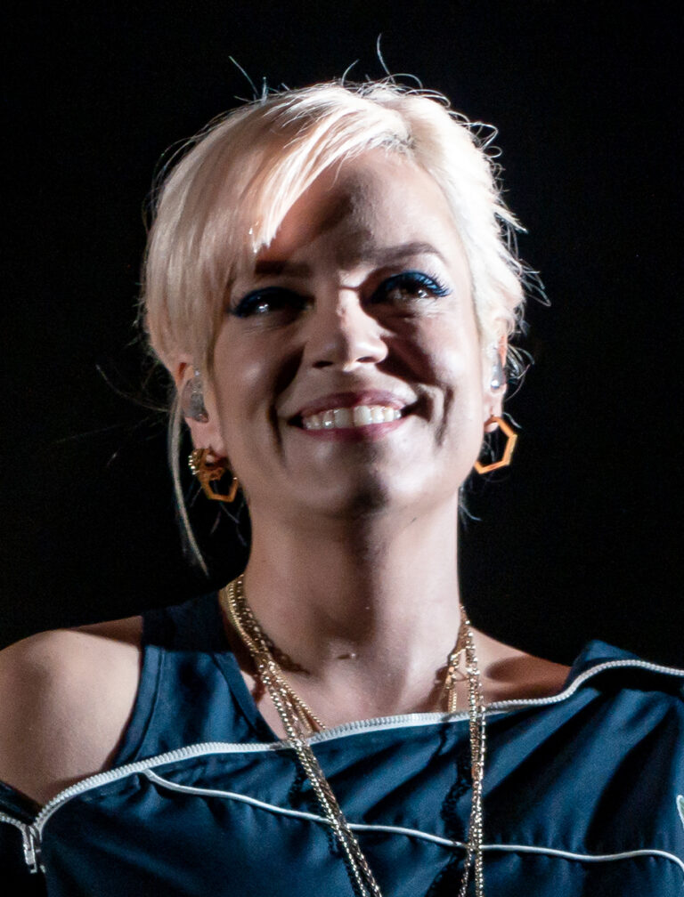 Lily Allen Net Worth 2021: Age, Height, Weight, Husband, Kids, Bio-Wiki