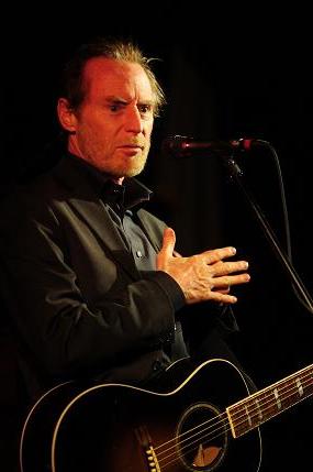 J. D. Souther Net Worth 2021: Age, Height, Weight, Wife, Kids, Bio-Wiki | Wealthy Persons — via Wikimedia Commons