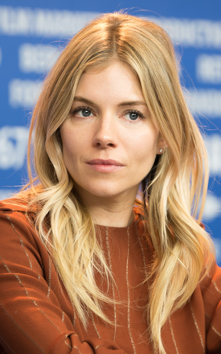 Sienna Miller Net Worth 2021: Age, Height, Weight, Husband, Kids, Bio-Wiki | Wealthy Persons — via Wikimedia Commons