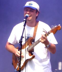 Mac DeMarco Net Worth 2021: Age, Height, Weight, Girlfriend, Dating, Bio-Wiki