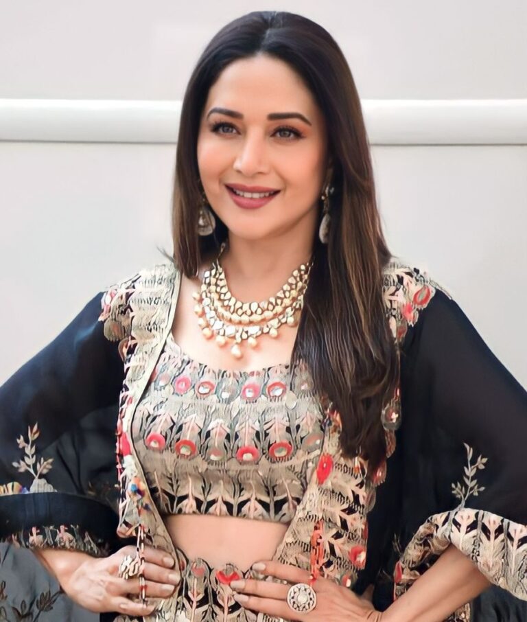 Madhuri Dixit Net Worth 2021: Age, Height, Weight, Husband, Kids, Bio-Wiki | Wealthy Persons — via Wikimedia Commons