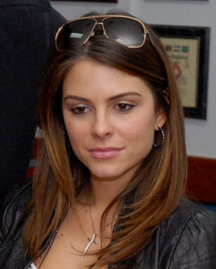 Maria Menounos Net Worth 2021: Age, Height, Weight, Wife, Kids, Bio-Wiki