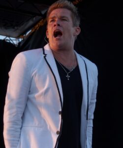 Mark McGrath Net Worth 2021: Age, Height, Weight, Wife, Kids, Bio-Wiki