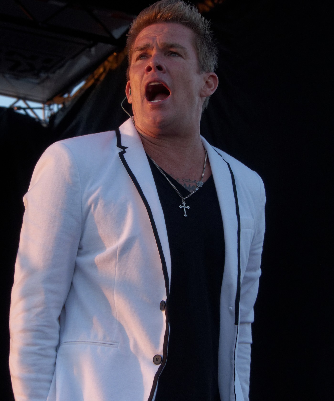 Mark McGrath Net Worth 2021: Age, Height, Weight, Wife, Kids, Bio-Wiki